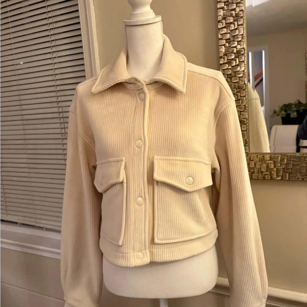 A&F Cream Ribbed Jacket - Picture 2 of 7